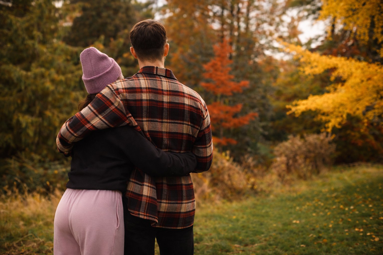 Nick and the FungiGlow founder in the forest